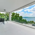 Katharina Comfortable Villa Maslenica