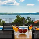 Katharina Comfortable Villa