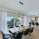 Katharina Comfortable Villa *