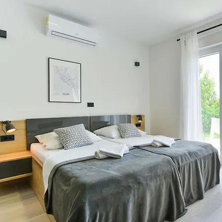 Katharina Comfortable