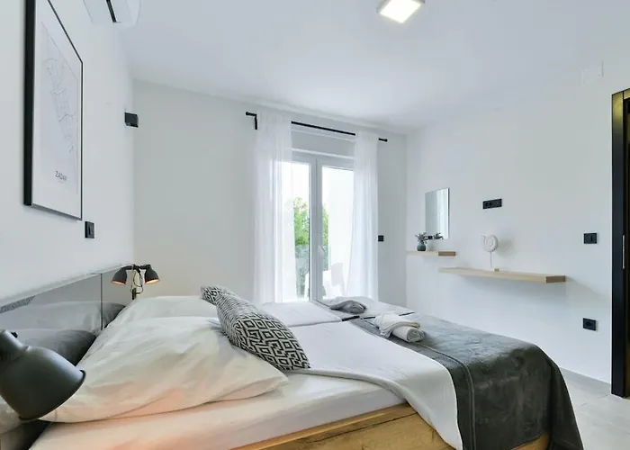 Katharina Comfortable *