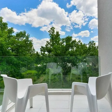 Katharina Comfortable Villa Maslenica